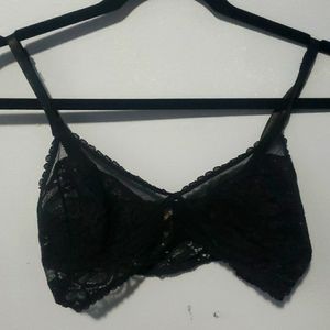 Lace Black Bralate